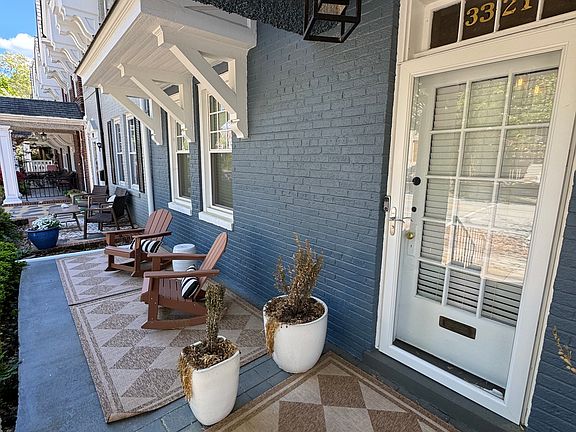 3rd image of 3321 Grove Ave