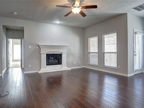 3rd image of 6797 Cortona Ln