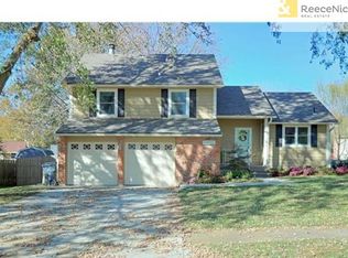 14012 S Raintree Dr, Olathe, KS 66062