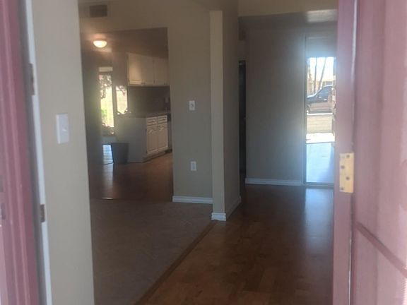 4th image of 3838 E Sunnyside Dr