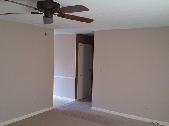 4th image of 2237 Karen Dr