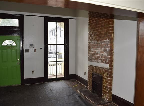 3rd image of 3504-06 Palmyra St