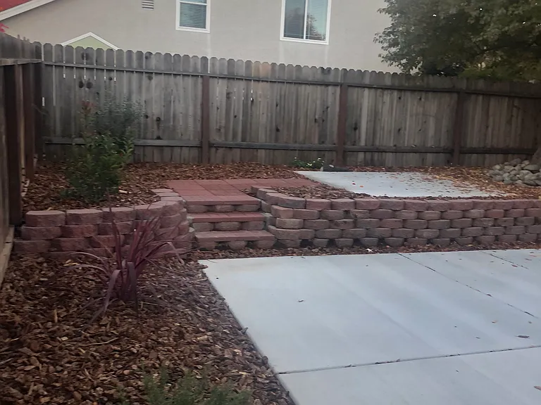 1323 Hidalgo Cir — Photo 22