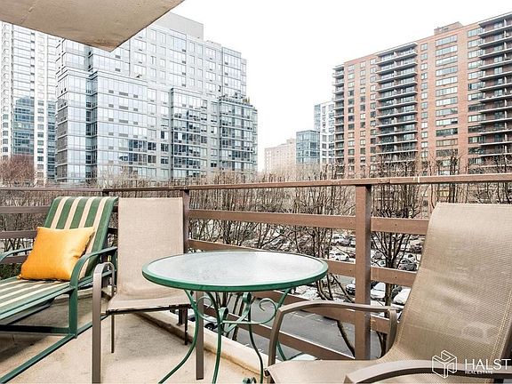 4th image of 382 Central Park W APT 3A