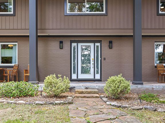 4th image of 1053 Carter Dr