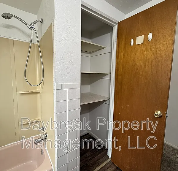 2913 8th St N #3 — Photo 10