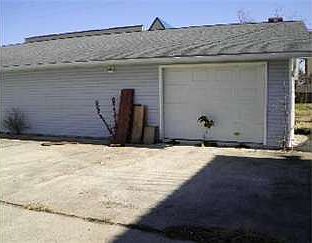3rd image of 304 Hazel St