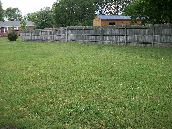 2nd image of 208 Westhill Dr APT B