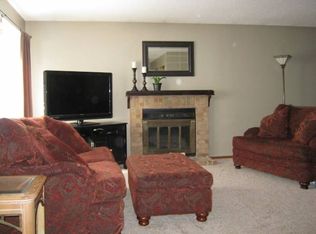 4245 Thornhill Ln, Vadnais Heights, MN 55127