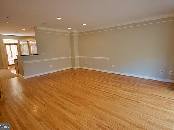 2nd image of 4255 Upper Park Dr