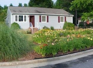 16204 Mistora Rd, Chester, VA 23831