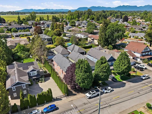 5013 Central Ave #A, Delta, BC V4K 2G5