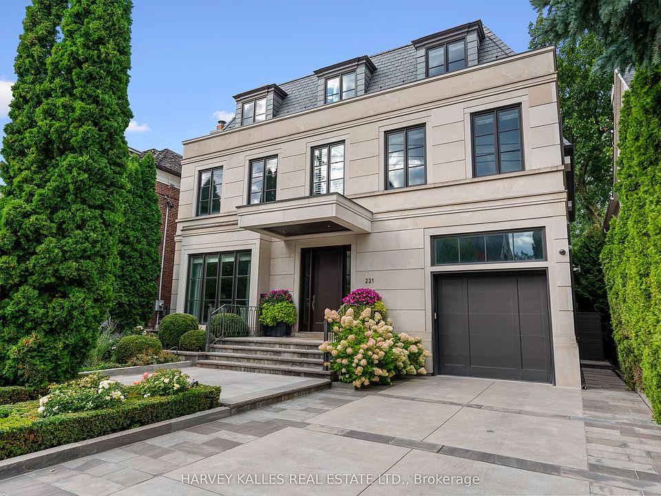1st image of 221 Dunvegan Rd