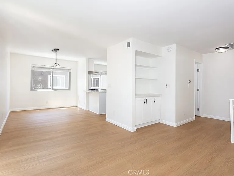 21901 Lassen St #113 — Photo 8