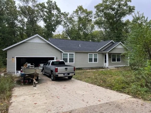 6798 Blue Lake Rd, Twin Lake, MI 49457