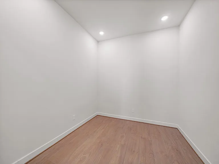 1518 Colonial Gorge Dr — Photo 5