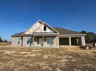 205 Heritage Way, Headland, AL 36345