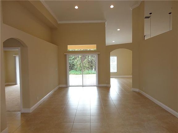 3rd image of 4272 SW Karluk Dr