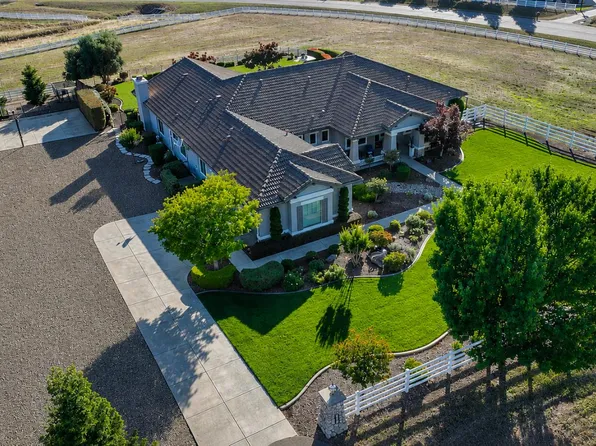 12700 Rimfire Dr, Wilton, CA 95693