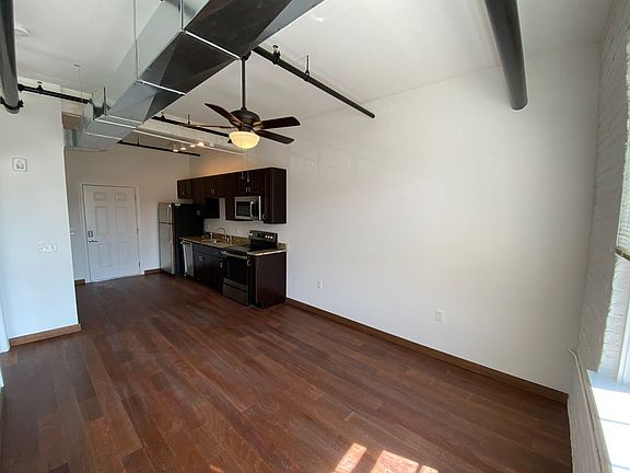 4th image of 231 W College Ave #121B
