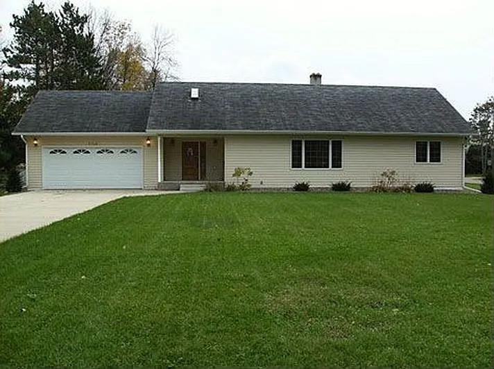 1605 Golf Rd