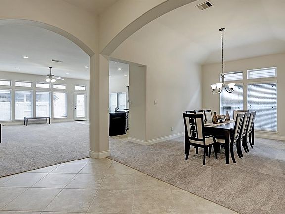 3rd image of 17527 Woodfalls Ln