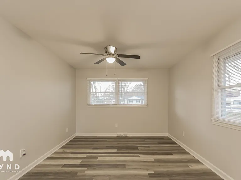 2916 Dunsinane Ct — Photo 9