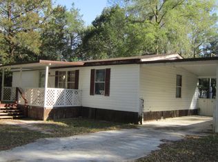 225 3rd Way, Interlachen, FL 32148