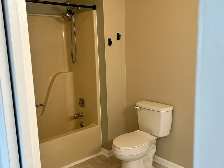 1135 Breckenridge Dr — Photo 10