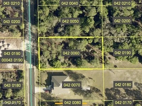 712 Louis Ave, Lehigh Acres, FL 33972