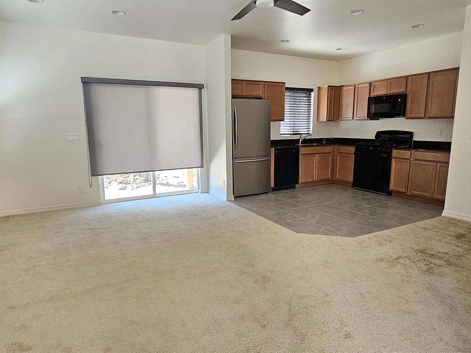 712- 3001 East Butler Ave #14 - 1 — Photo 4