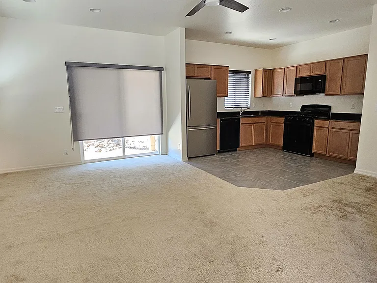 3001 E Butler Ave #1-14 — Photo 4
