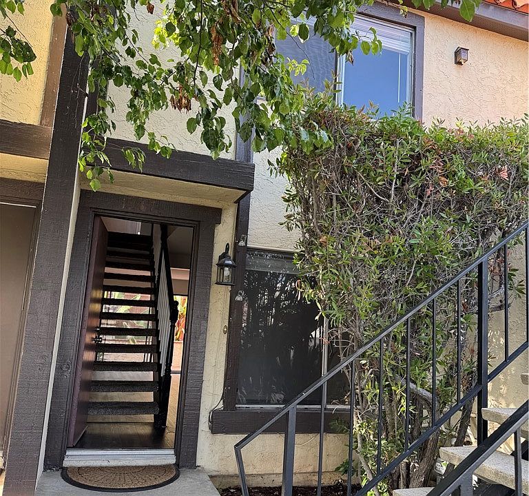 1st image of 1367 3rd St