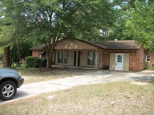 1st image of 1615 Greenway Dr