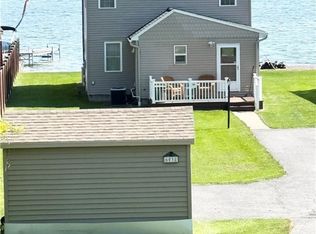 6038 W Lake Rd, Auburn, NY 13021