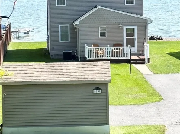 6038 W Lake Rd, Auburn, NY 13021