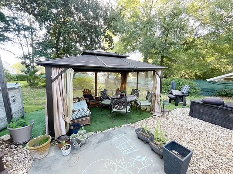 332 Chicago Ave — Photo 18