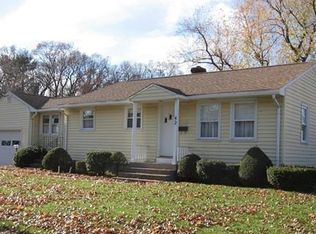 42 Francis St, Springfield, MA 01104