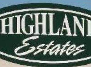 3006 Rolling Oaks Rd, Spring Grove, IL 60081