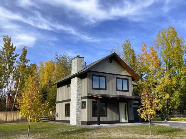 1410 Silver Star Dr, Hailey, ID 83333