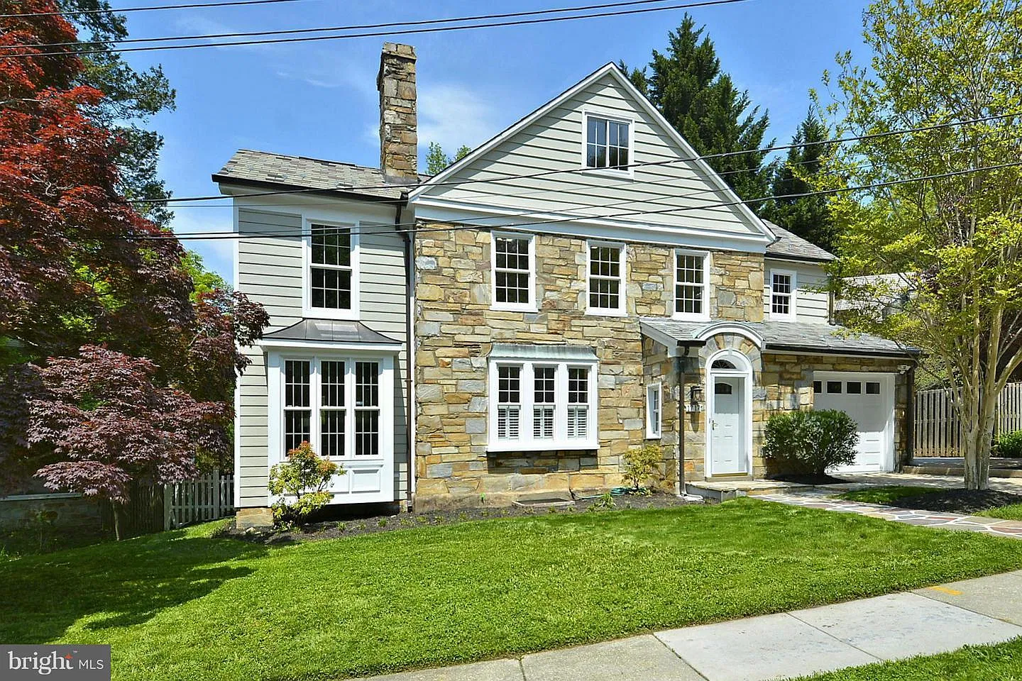 5 bed, 4.5 bath, 3040 sqft, $5,600 — Photo 1