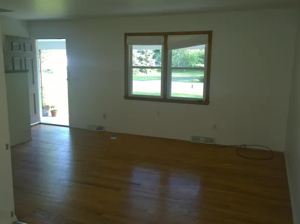 73 Altamont Rd APT C, Voorheesville, NY 12186