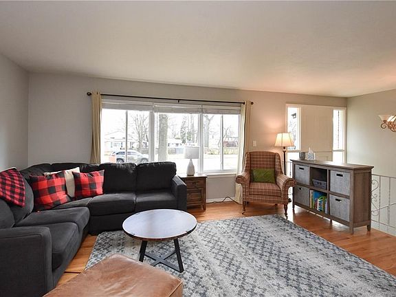 5th image of 3600 Dawn Dr
