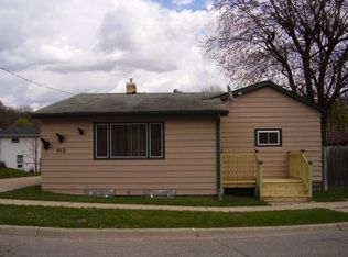 512 Harding St, Janesville, WI 53545