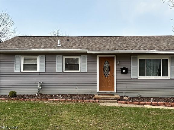 2nd image of 15 Lincoln Dr