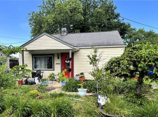 1922 Robinwood St, New Castle, PA 16101