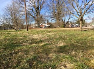 1135 33rd St SW, Hickory, NC 28602