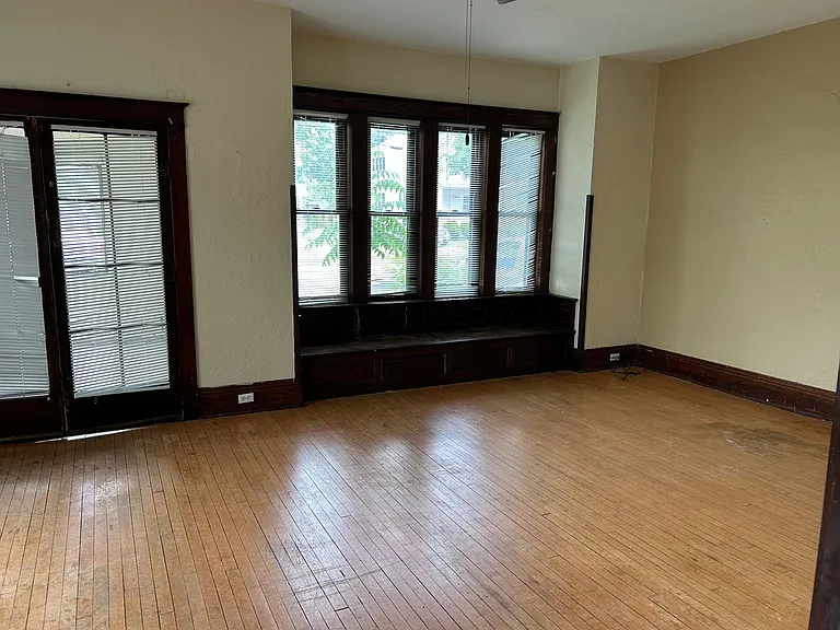 111 Washington St #111 — Photo 5