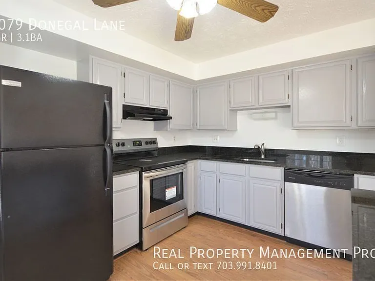 8079 Donegal Ln — Photo 3