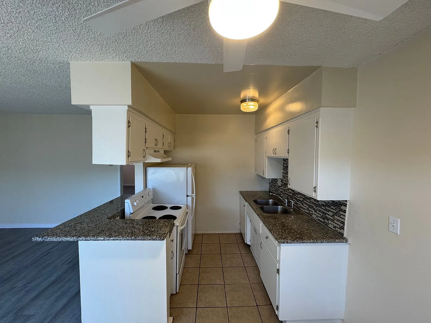 1740 Freeman Ave. — Photo 3